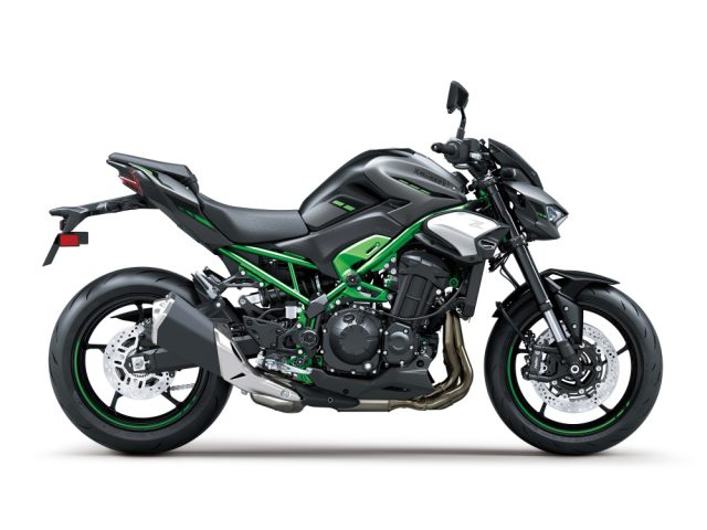 KAWASAKI Z900 -2025